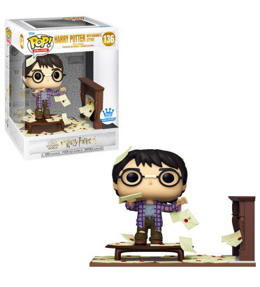 HARRY POTTER WITH HOGWARTS LETTERS / HARRY POTTER / FIGURINE FUNKO POP / EXCLUSIVE FUNKO SHOP