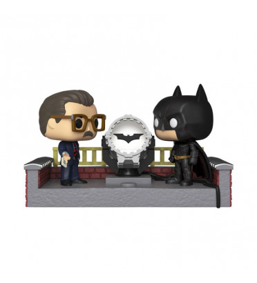 BATMAN WITH LIGHT UP BAT SIGNAL / BATMAN MOVIES MOMENT / FIGURINE FUNKO POP